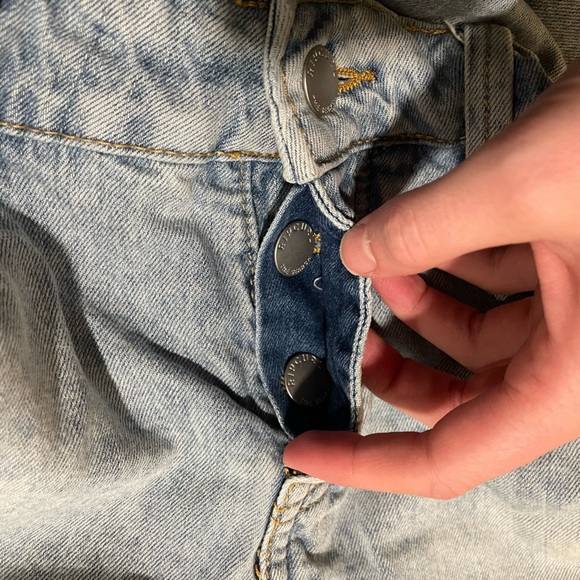 Rip Curl Shorts - Picture 5 of 5